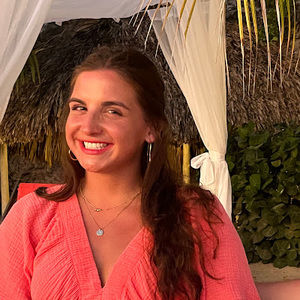 Meet your Posher, Amy g.